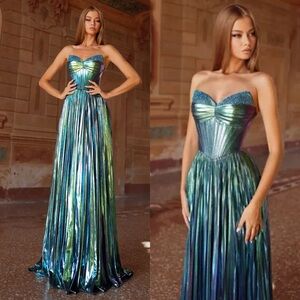 Alyce Paris 61786 Size 2 A-line Metallic Foil Iridescent Sweetheart Prom Gown